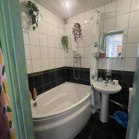 Kodukana Majutus * Kuressaare
